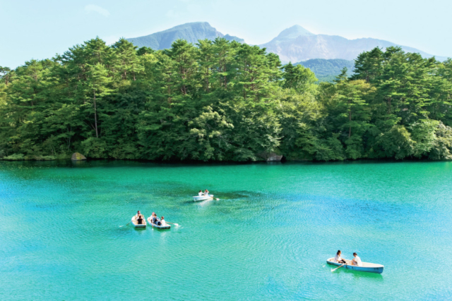 福島 磐梯高原 裏磐梯をハイキング 五色沼 桧原湖の風景を楽しもう まっぷるトラベルガイド