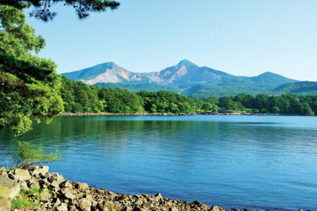 福島 磐梯高原 裏磐梯をハイキング 五色沼 桧原湖の風景を楽しもう まっぷるトラベルガイド