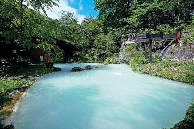 長野 白骨温泉 乳白色のおすすめ温泉宿 立ち寄り湯 宿泊でも日帰りでも楽しめる まっぷるトラベルガイド