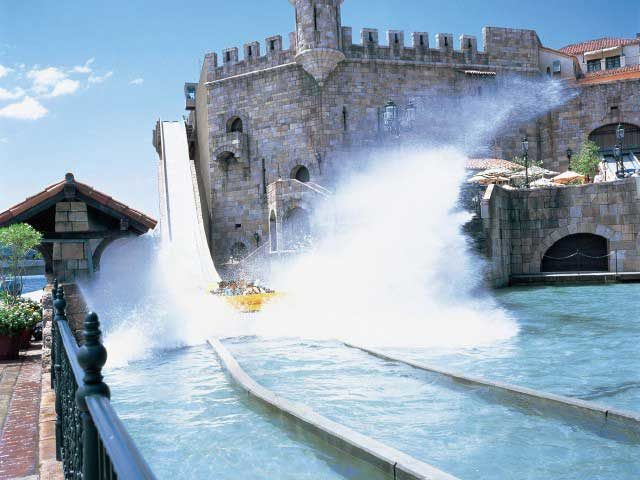 和歌山マリーナシティ 海に囲まれたリゾートアイランド まっぷるトラベルガイド