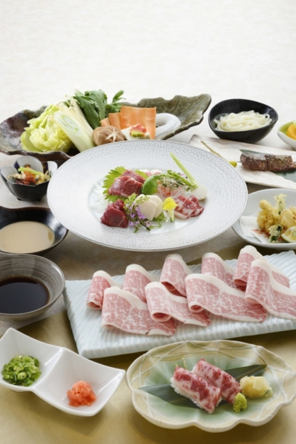 熊本グルメ 馬肉 桜肉を多彩な料理で味わう まっぷるトラベルガイド