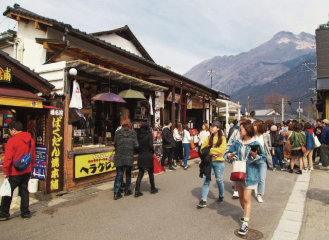 由布院 おすすめ観光スポット メイン通り散歩 まっぷるトラベルガイド