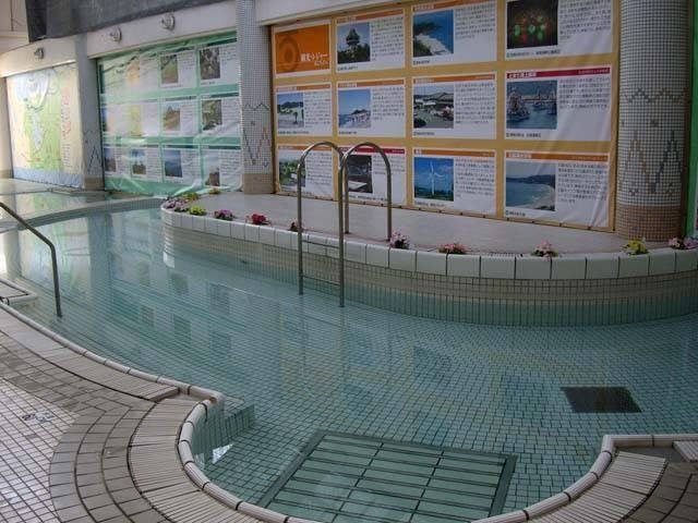 鳥取のおすすめ日帰り温泉5.ハワイゆ〜たうん