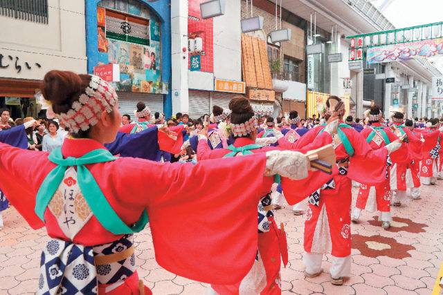 高知タウン よさこい祭り 見どころ 楽しみ方 まっぷるトラベルガイド