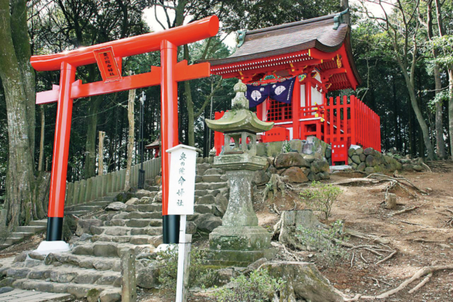 佐賀 日本三大稲荷 祐徳稲荷神社はパワースポット 恋愛成就にご利益あり まっぷるトラベルガイド