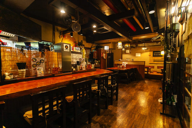 お米にもこだわったボリューミーな丼飯「味くら」