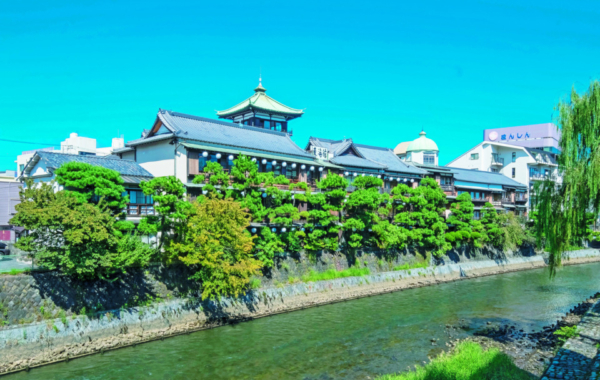 静岡 伊東 歴史ある街の観光スポット 懐かしの温泉街さんぽ まっぷるトラベルガイド