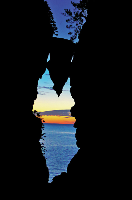 弁慶のはさみ岩