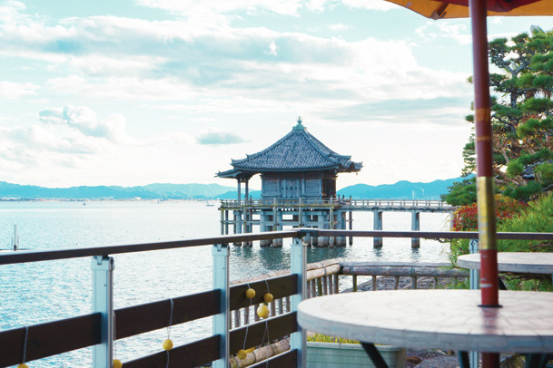 滋賀 琵琶湖 カフェ レストランでレイクビューランチ まっぷるトラベルガイド