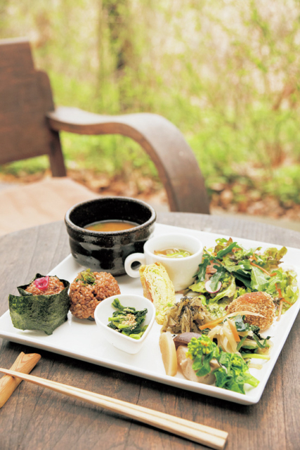 フーズ&ギャラリーWeed