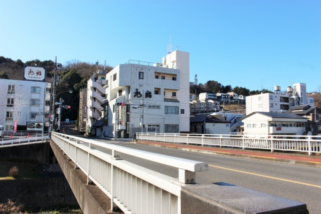 耳をすませば 聖地巡り 東京 聖蹟桜ヶ丘おさんぽ旅 ジブリ映画の世界へ まっぷるトラベルガイド