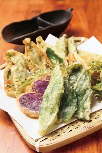 石垣島のゴージャス ディープなディナー 2日目の晩ごはんを楽しむ まっぷるトラベルガイド