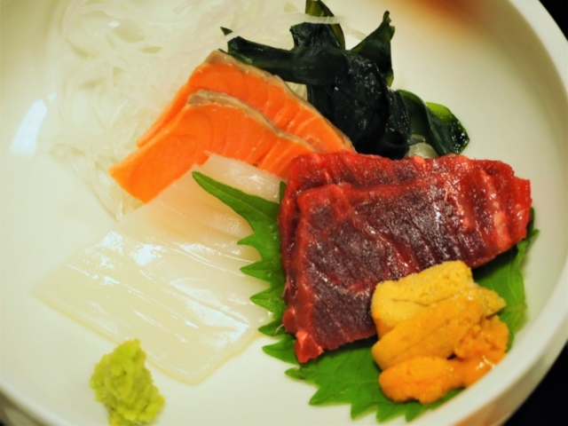 名物の”カキたまりやき”が絶品!「旅館くりもと」