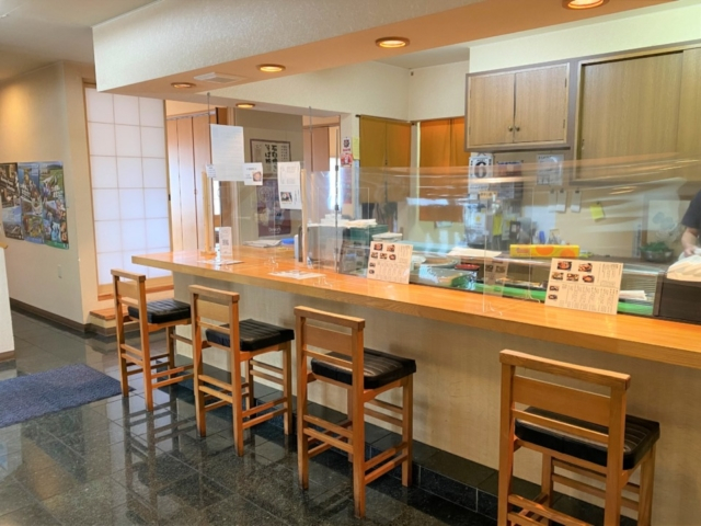 浜中のおいしい魚介!霧多布産昆布を使った「寿司ひらの」の豪華海鮮丼!