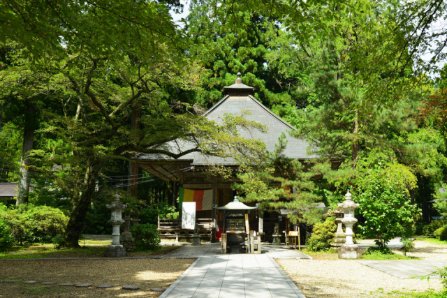 【仙台・秋保観光×自然散策】豪快に流れ落ちる名瀑「秋保大滝」