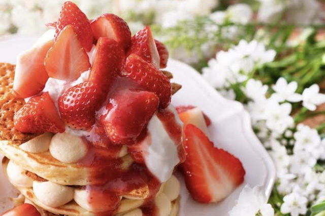 パンケーキショップj S Pancake Cafeの ストロベリーフェア 毎月5のつく日は いちごの日 を開催 まっぷるトラベルガイド