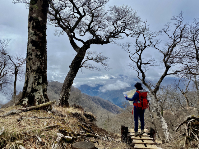 登山地図のコースタイム通りに歩かないとダメ 誰もが頷く 登山あるある まっぷるトラベルガイド