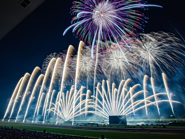 【宮城県の花火大会2023】今年こそ間近で観たい！開催日や打ち上げ数などの情報満載！宮城の花火大会5選