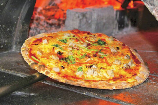 丹後の食材を楽しむ体験・滞在型道の駅「道の駅 丹後王国 食のみやこ」