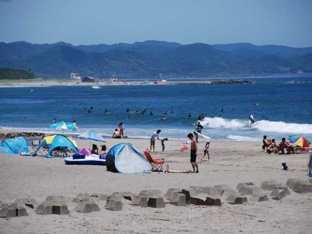【千葉×海水浴場】南の島のような青い海と白浜が美しい「南千倉海水浴場」