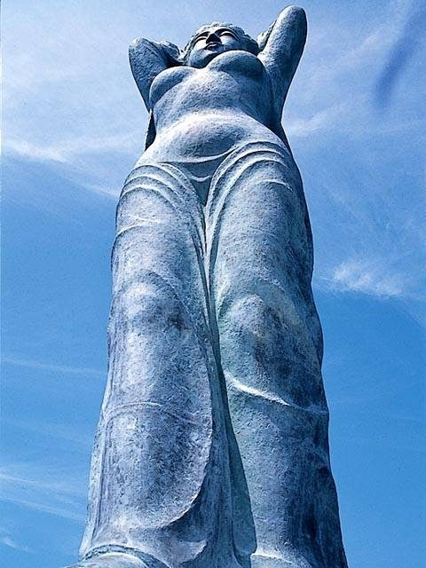 目の前に太平洋が広がる展望台「魚見塚展望台(誓いの丘)」