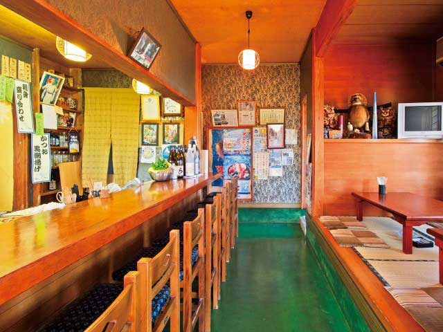 トマトと和風だしが相性抜群の鍋「漁夫料理 まるしち」