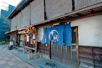 明治創業の老舗天ぷら店「ほたて」