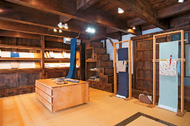 結城紬のキホンを学ぶ!