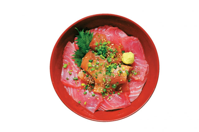 【鋸山周辺×魚介グルメ】コスパ最高の人気店で海鮮丼を豪快に!「食事処 ばんや」