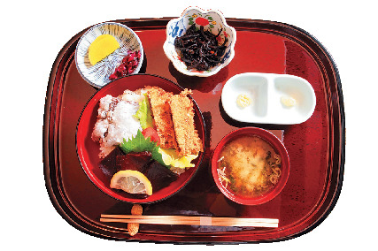 道の駅で食べられる昔懐かしい鯨料理「和田浜」