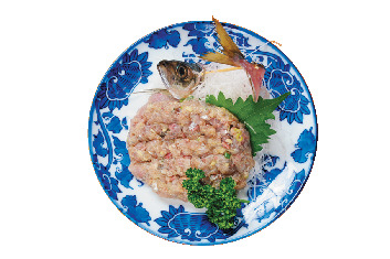 【鋸山周辺×魚介グルメ】コスパ最高の人気店で海鮮丼を豪快に!「食事処 ばんや」
