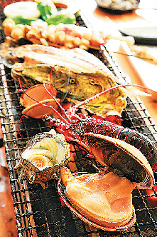 【鋸山周辺×魚介グルメ】焼きたてで楽しむ獲れたて魚介「海鮮茶屋 活き活き亭」