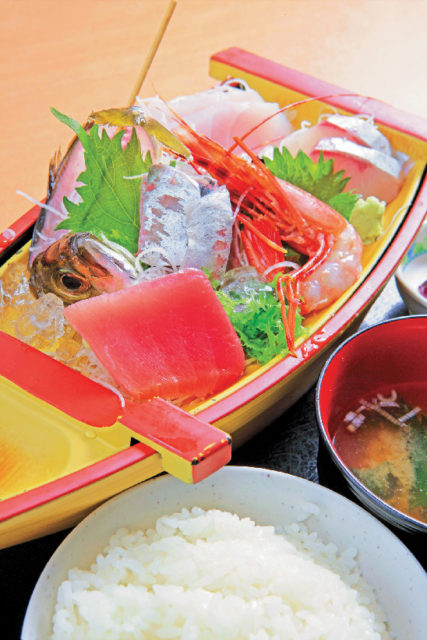 【鋸山周辺×魚介グルメ】金目鯛などの多種多彩な海鮮が味わえる「漁師料理 かなや」