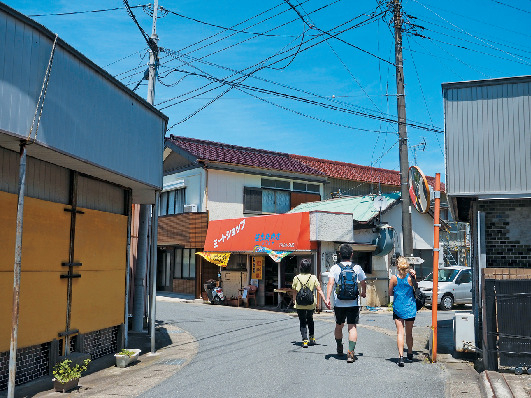 金谷港周辺はこんなところ