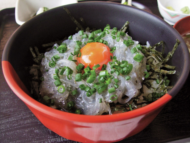 漁港直営の店で”おふくろの味”を堪能「大洗町漁協直営店 かあちゃんの店」