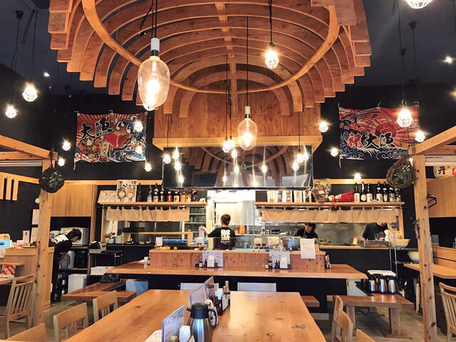 老舗加工工場直営! かに料理と海鮮丼がウリ「かにと海鮮丼かじま」