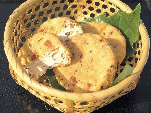 地方発送もできる豆腐店「十二屋」