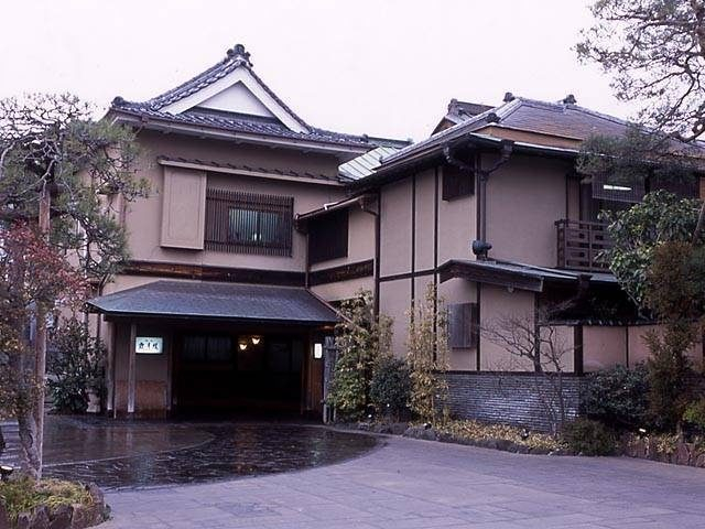 土浦で歴史を学ぶなら「料亭 霞月楼」