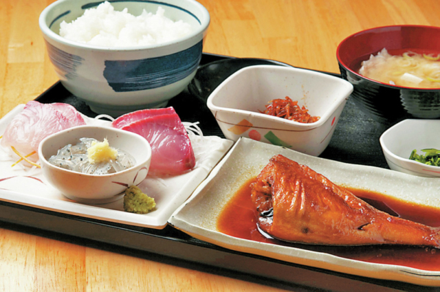 漁港直営の店で”おふくろの味”を堪能「大洗町漁協直営店 かあちゃんの店」