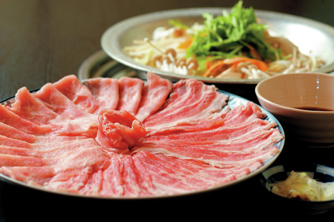 飽きずにどんどん食べられる豚しゃぶ「水府そば 大和屋」