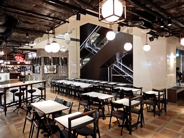 心斎橋フードホール