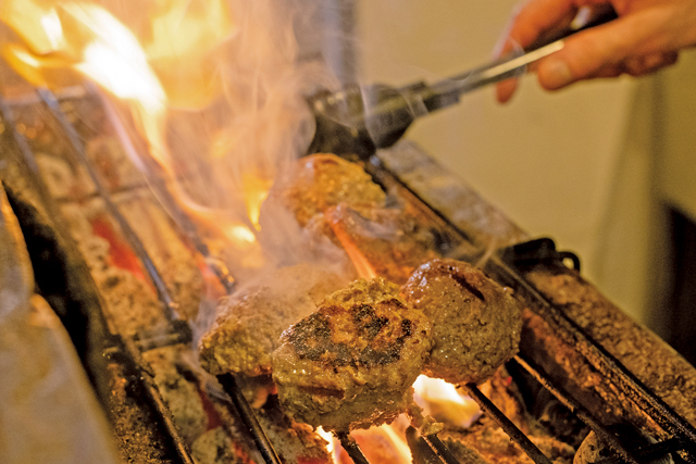 【千日前道具屋筋商店街おすすめの店】炭火焼無限ハンバーグ 無限