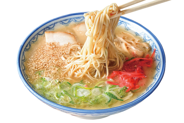 食べずして博多ラーメンの歴史を語るなかれ「元祖赤のれん 節ちゃんラーメン 天神本店」