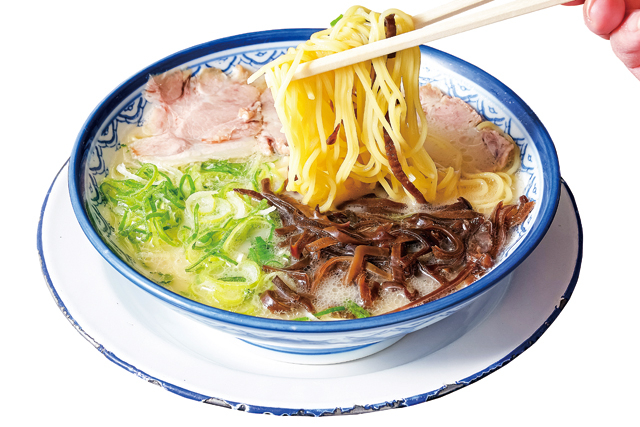 まる2日間火にかけた豚骨スープがあとを引く「しばらく 西新店」