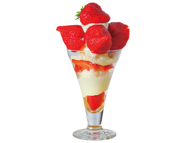 夜パフェであまおうを味わう「大名パフェ フルーツプラネット」