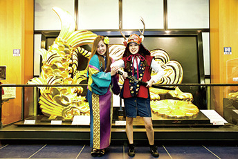 【大阪城2F】金鯱&伏虎 お城の情報コーナー