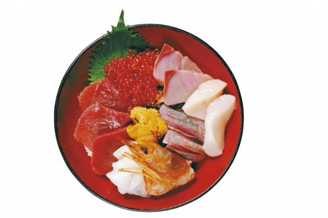 コスパ抜群で内容大充実の丼「食事処 なかむら」