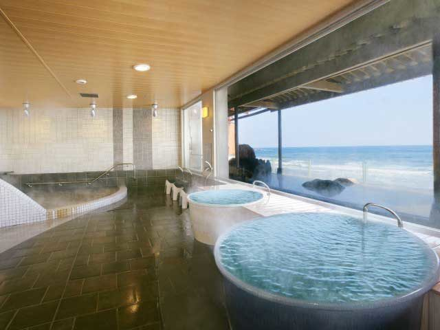 【九十九里×ドライブ】目の前の海を眺めながら開放感抜群の湯浴みを「犬吠埼観光ホテル」