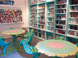 宝塚市立手塚治虫記念館