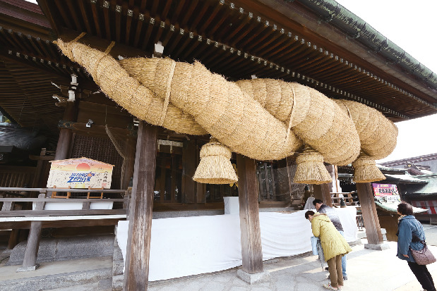 【福津×観光】参道にまっすぐ沈む夕陽が神秘的「宮地嶽神社」